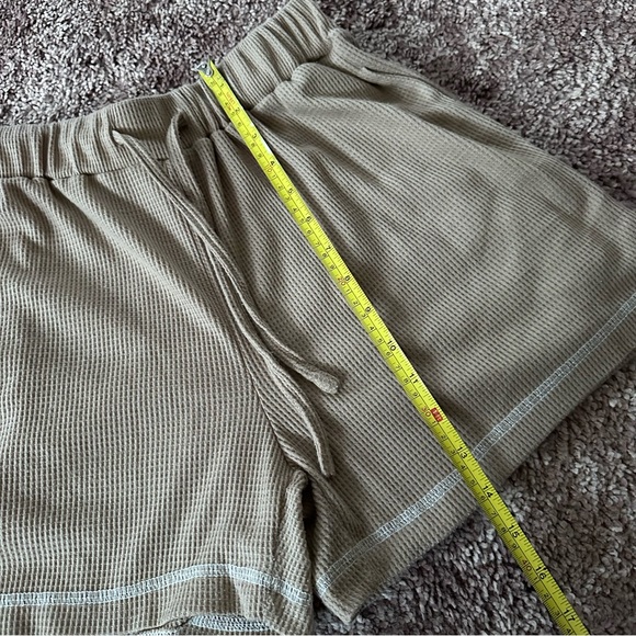 NWOT Thermal Loungewear Set - Picture 5 of 7